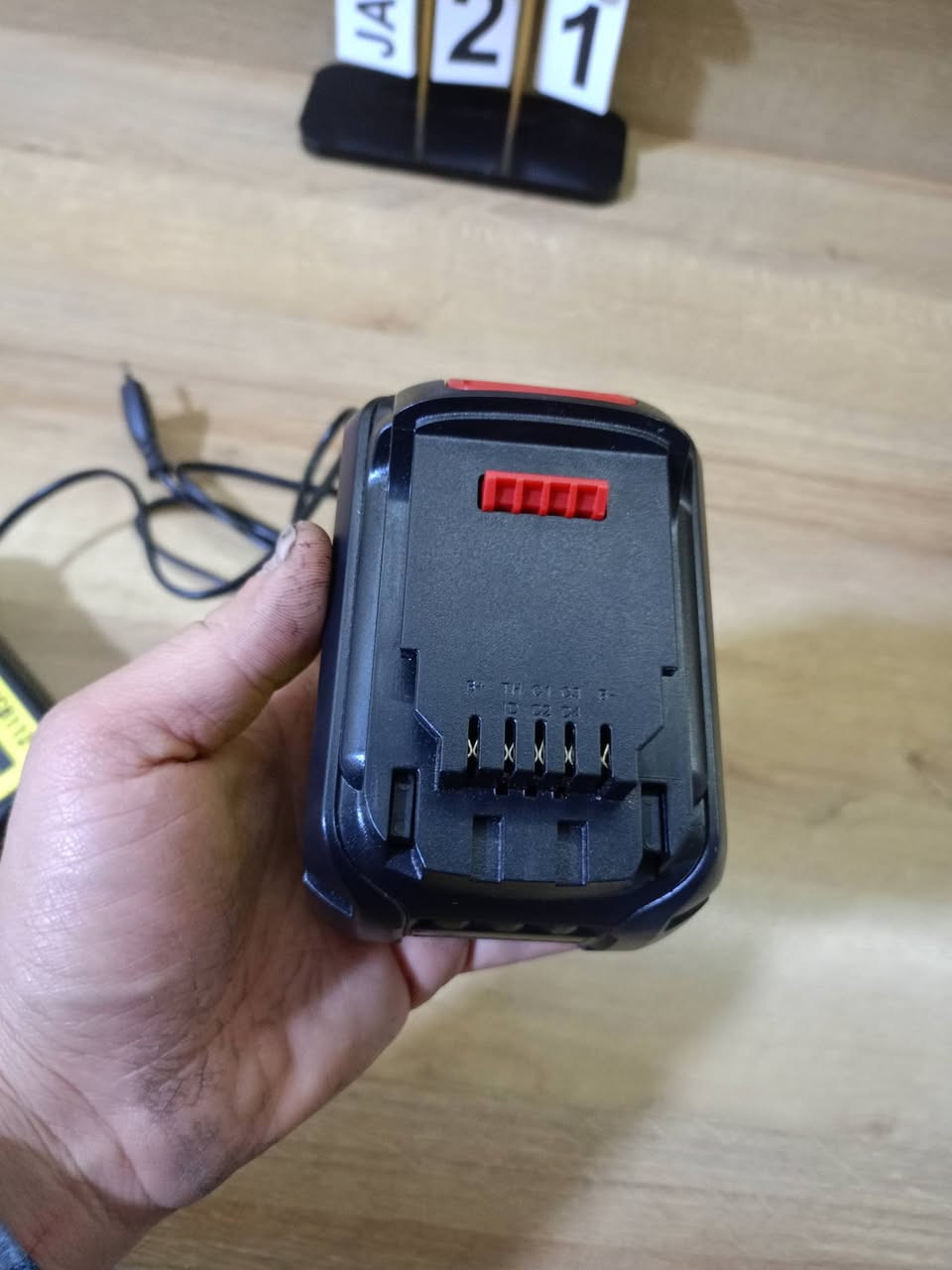 بطارية ديوالت حجم كبير 15 خلاية 9 امبير مع شاحنة أمزون أوروبى
50 ألف أول تم توصيل موجود


**إذا كنت صاحب هذا الإعلان وتريد حذفه لأي سبب، رجاءا أرسل رسالة إلى الدعم الفني**