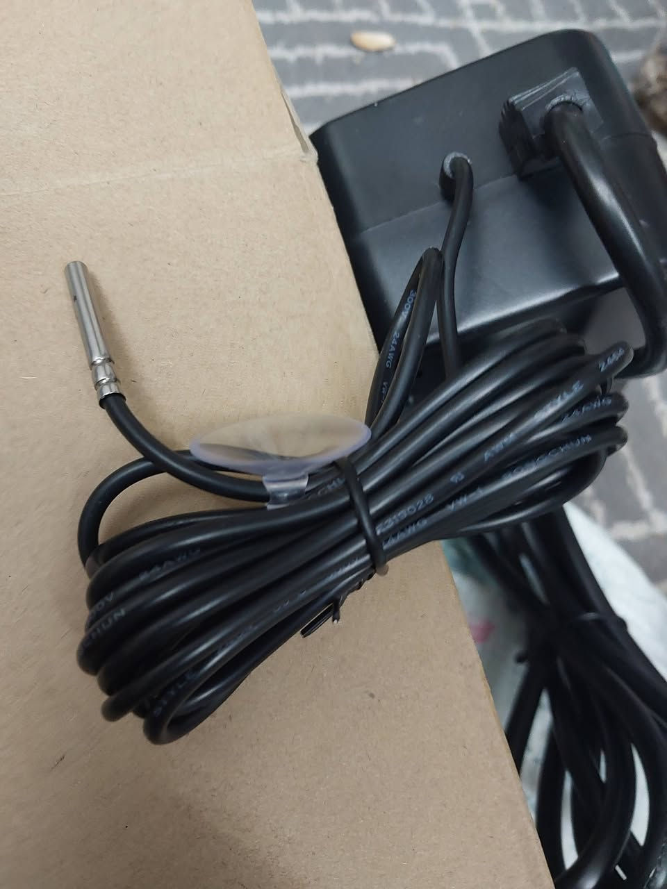 جهاز لقياس حرارة ، غير مستخدم . سعر القطعة ١٥ الف ، سعر القطعتين ٢٥


**إذا كنت صاحب هذا الإعلان وتريد حذفه لأي سبب، رجاءا أرسل رسالة إلى الدعم الفني**