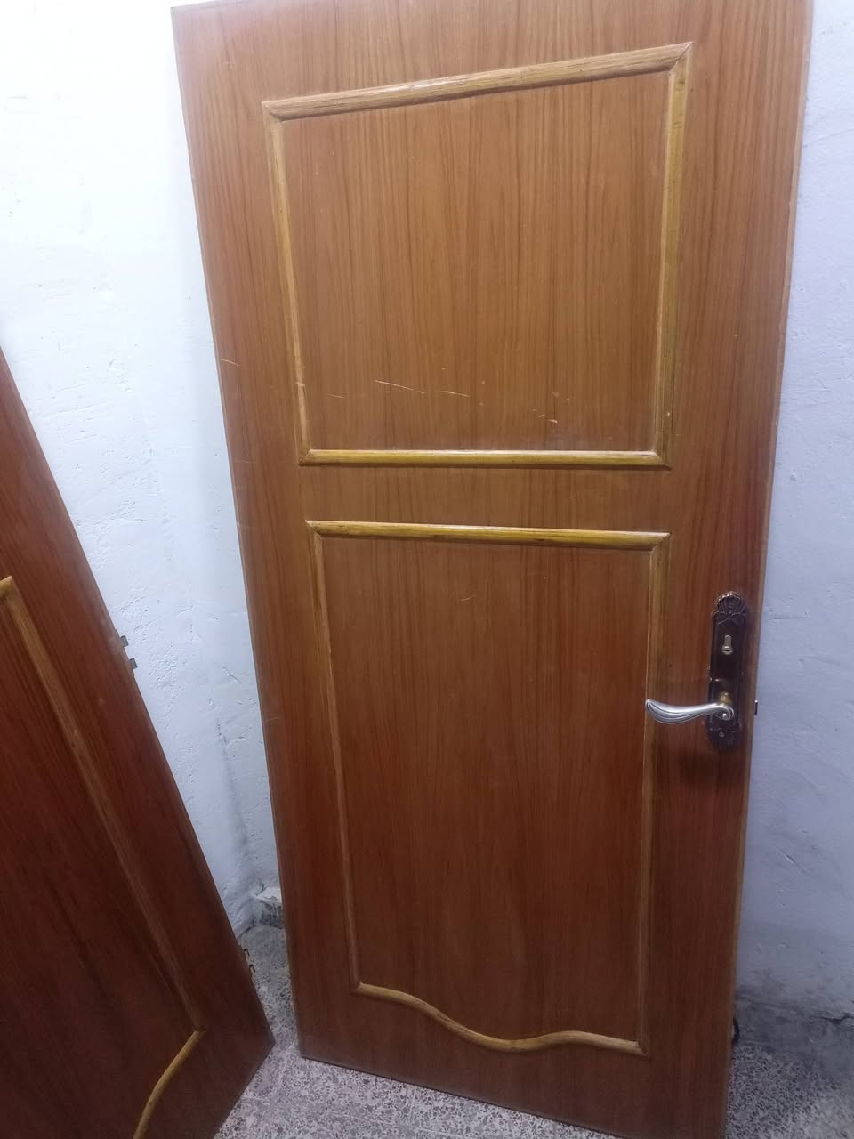 السلام عليكم ابواب خشب.صاج.عرض.متر.طول.مترين.للبيع.سعر.الباب.50.الف.مكان.بغداد.للاتصال.***********
