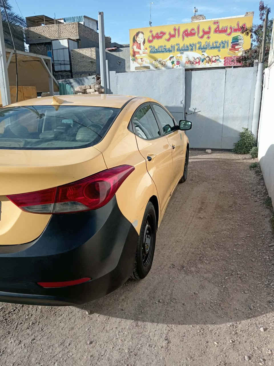 سلام عليكم لنتره واردا مريكي حادث بس بنيد بدون دواخل صدر مامي خلفي جديد تخم تاير جديد مديل 2012 السياره فول واحد على واحد لسعر 94 وبيه مجال قليل ***********
