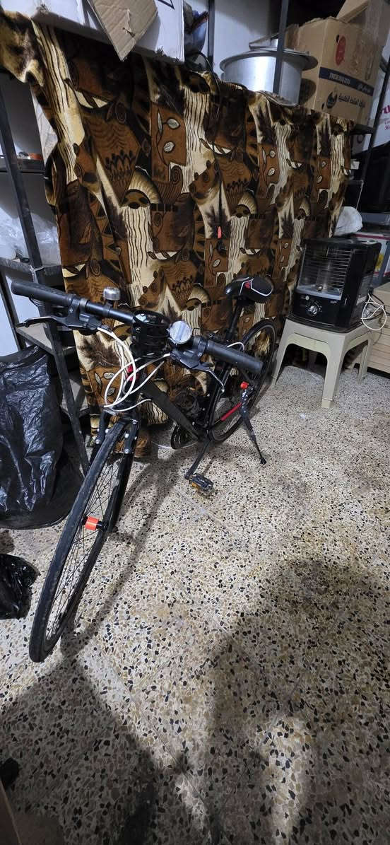 السلام عليكم
بايسكل للبيع سي 700
بايسكل نضيف ومرتب 
بايسكل غراض مالته كلهم بلادي اي قطعه مامبدل سعر 
البايسكل 200وبي مجال شويا 
عنوان موصل بعشيقه‏ للتواصل ‪***********‬‏
