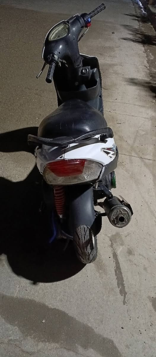 ماكس عدله موديل 2005 بوشه55 دراجة شلعة ومعدل كهربائياتها كلها شغاله سعر 550 بيها مجال الشراي يجي خاص
***********
