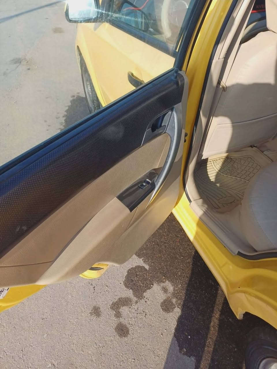 السلام عليكم
سياره افيو 2011 الشركه العامه (وارد خليجي) مكفوله من العيب الشرعي و الاصوليات مكينه وكير و حدايه كارتون محوره مكينه كورلا بيكاتشو 1600 قبل شهر شادها مصفره هيئه وغرامات وخط و بحث رقم ذي قار انكليزي سنويه لل 2031 تحويل مباشر 
السعر 55 وبيها مجال .

*********** الشطره, ذي قار
