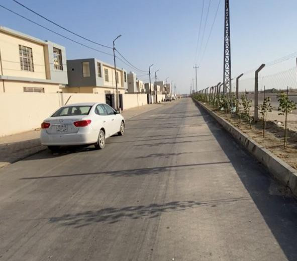 دار للبيع نقدا في مجمع الزهراء السكني 
المساحة 240 متر مربع يتكون من طابقين - و 4 غرف نوم وصالة عدد 2 - يقع الدار على شارع 100 و قريب  على شارع 60 التجاري ..
 الدخول الى المجمع من شارع كربلاء نجف - أما من عمود رقم واحد او عمود 23 شارع جامعة الكفيل
عنوان المكتب: الاميرات القديمه - مقابل مجمع الكرار {مكتب القلعة للعقار}
***********
