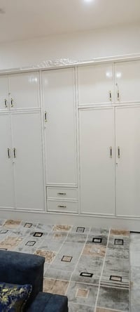 كاونتر ٥ باب • ٢٧٥ ارتفاع • ٣م طول