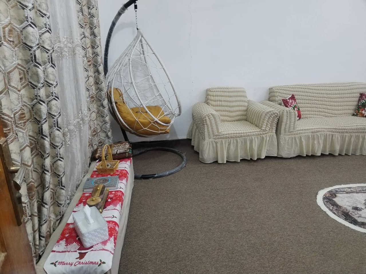 السلام عليكم
بيت 🏠 🏡 زراعي للبيع ١٠٠م ركن بغسل نزلة سيد أيوب قرب مولدة الشوارع مقرنص كل خدمات متوفرة 
غرفة وصالة ومطبخ وبراني وصحيات البيت عكادة 
السعر ٣٥ مليون قابل للتفاوض 
***********
