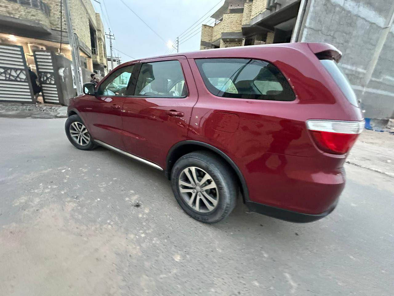 سلام عليكم دوج دورنكو خليجي موديل ١٣ بيها صبغ مدكر امامي شي بسيط قريب لايت جهه العبري محرك جديد سته سلندر ٣٦٠٠ رقمها بصره بسمي نص فول سعرها 175 وبيها مجال *********** هذا رقم واتس اب فقط البصرة, العراق
