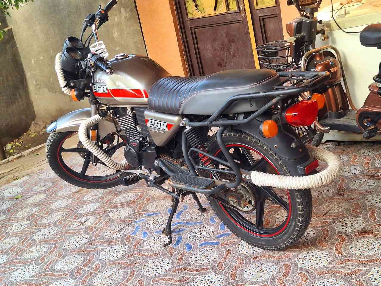 سلام عليكم دايون نفخ اوراق اصولي مديل ٢٢دراجه كامله ونضيفه مكاني كربلاء الحسينيه  ١٤٧٥وبيها مجال قليل 
اي استفسار ***********او خاص
