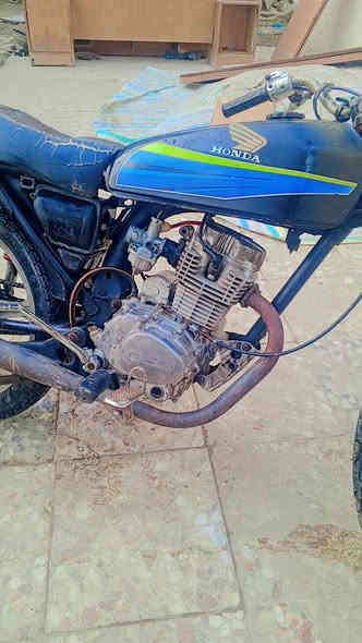 السلام عليكم دراجه للبيع جاهزه ما بيها شيء مكان بابل حمزه الغربي السعر 200 وبيها مجال ***********
