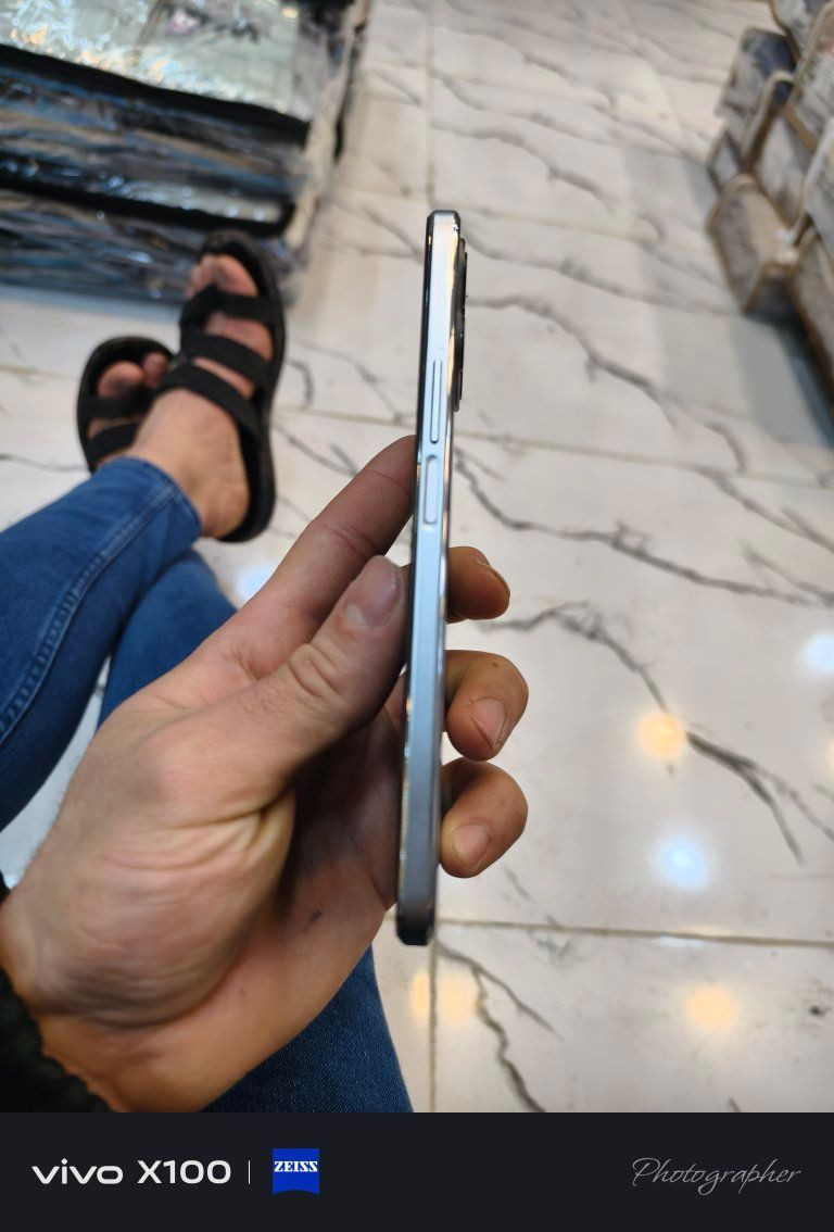 هونر x8 
جهاز حلو وقوي 
ذاكرة 128 رام 6+2 
معالجه سناب دراكون680  ينطيك 60 فريم ببجي 
كامره، 64 ميكا بكسل 
للبيع ب 120 وبي مجال


**إذا كنت صاحب هذا الإعلان وتريد حذفه لأي سبب، رجاءا أرسل رسالة إلى الدعم الفني**