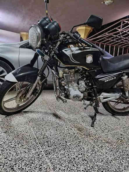 سلام عليكم
 دراجه للبيع موديل 2015 مبدل محرك سعر 325 فقط وبيه مجال للاستفسار اكثر على هذا الرقم 
‏‪***********
