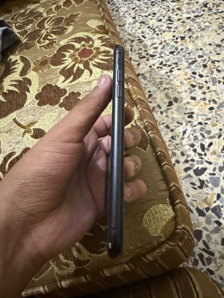 كس ار ما مفتوح ابد مكسوره لشاشه بس يلمس وكلشي ما بي طبيعي ذكره 256 بطاريه 89 بلاديه مكاني بغداد مدينه الصدر قفله جهاز 90 شراي ينتصل *********** كلشي شغال بل جهاز
