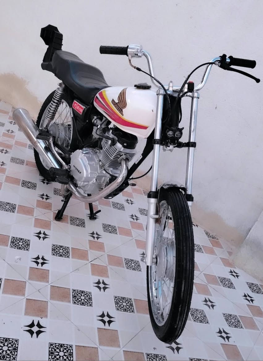 نامه تعميره 2025 وشاصي 2018 اوراق مكينه بالكارتون مامفتوحه نضيفه دراجه وجاهزه مانقصه شي 600 وبيها مجال قليل مكاني قضاء النصر شراي اتصل ***********
