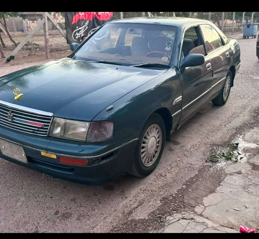 السلام عليكم ورحمه الله 
للبيع بطه متصل لون زيتوني  موديل 1991 رقم بغداد  گير ومكينه 2500 ديلكو بلادي خير من الله السياره كفاله گص ونقل وعيب وضربه قويه واصوليات جاهزه من كلشي صبغ عام للجماليه المكان ميسان  ***********
