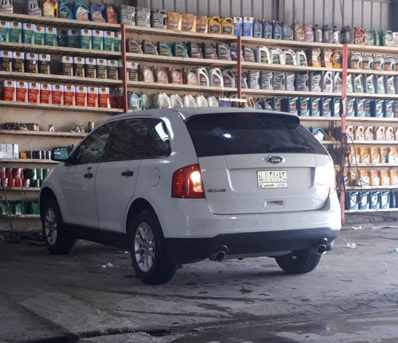 فورد ايدج 2013  فئة SE وارد امريكي
مكينه3.5L , دفع امامي 
أبيض ثلجي ، صبغ حزام للزينه.
‏ ايرباكات سليمه 
رقم ذي قار ،  ‏سنويه باسمي
تحكم مقود بالمسجل والنظام الصوتي بالاضافه لمثبت سرعه .  

 سعر 100 وبيه مجال .


**إذا كنت صاحب هذا الإعلان وتريد حذفه لأي سبب، رجاءا أرسل رسالة إلى الدعم الفني**