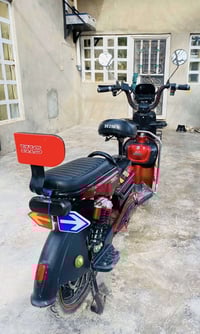 اخوان موجود بايسكل شحن ( للبيع ) نضيف ع شوفت عينك اي مشكله مابيه . بال...