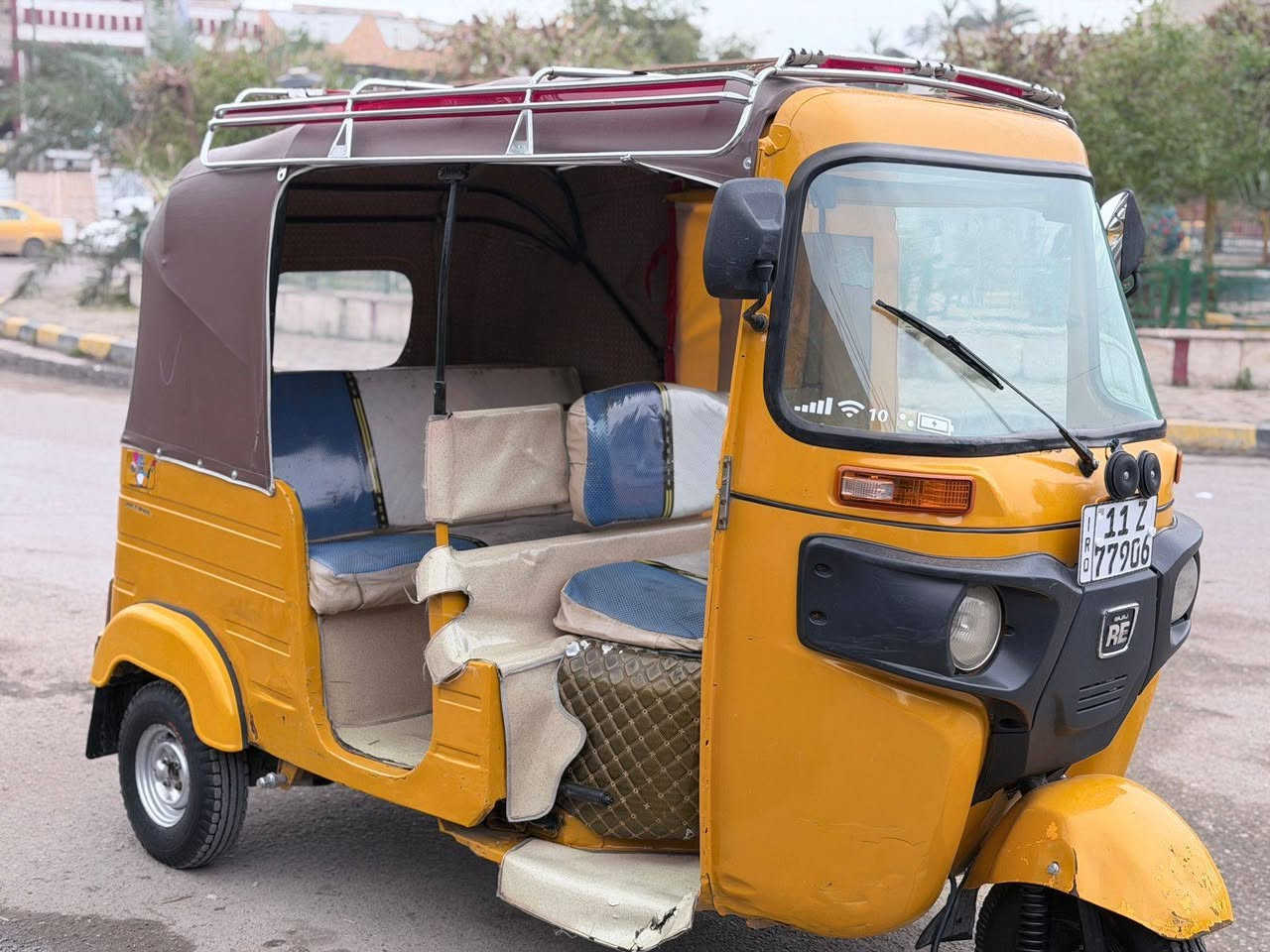 السلام عليكم تكتك موديل 2019 مرقمه بغداد بسمي  مكاني الحريه قرب ساحت عدن ***********
