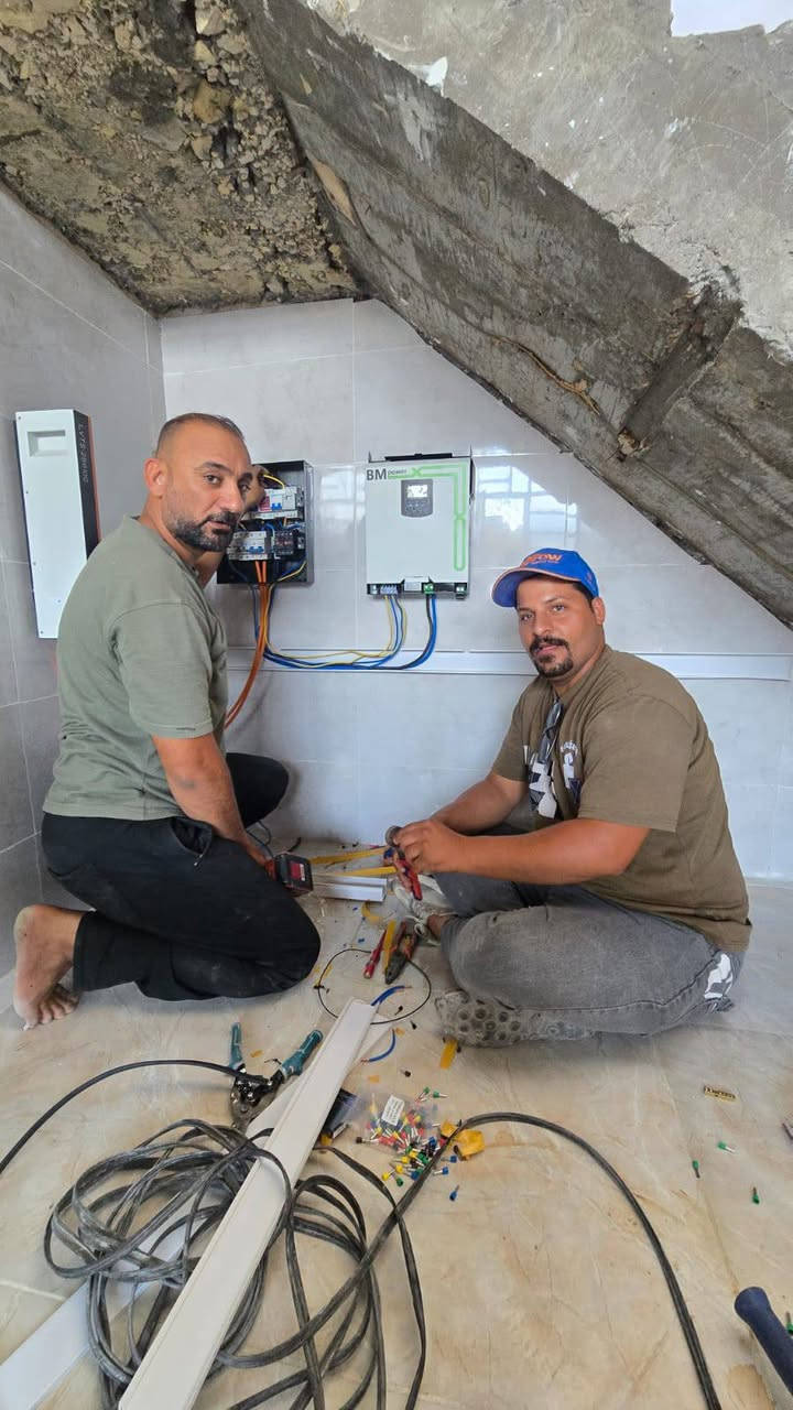 تاسيسات كهربائيات والصحيات عامه الطاقه الشمسيه مستعدين للتنصيب
