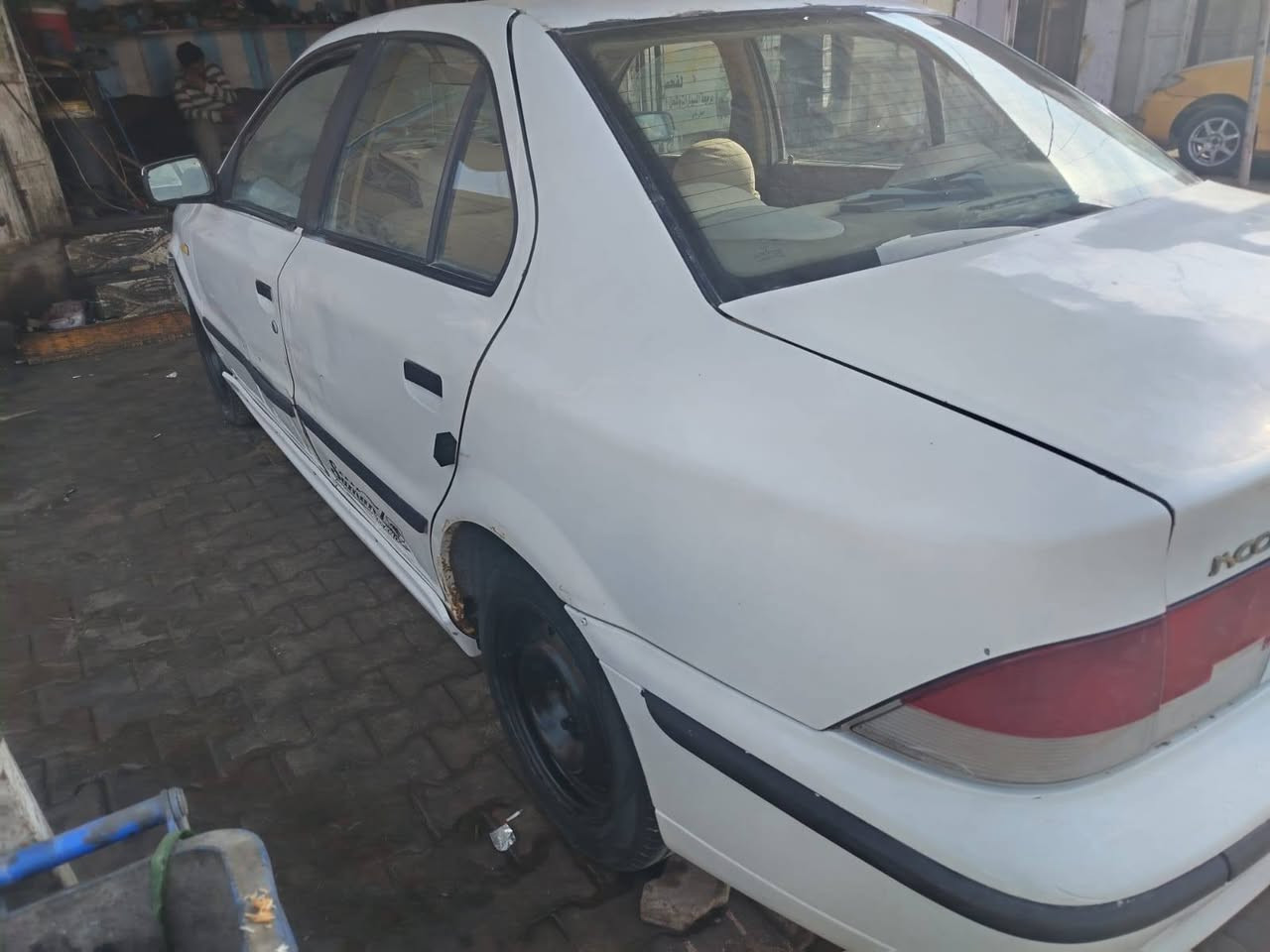 سمند للبيع او مراوس سعره ٢٨ يحتاجله ترتيب فقط
***********
