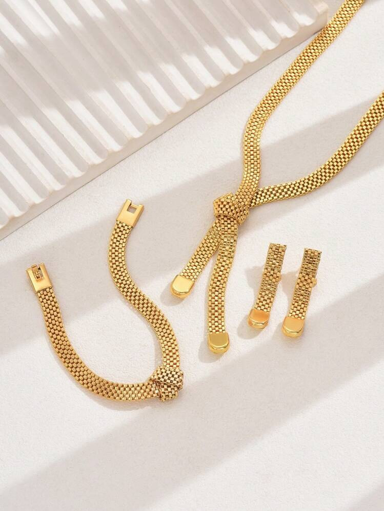 طقم حصيره 
3قطع مجموعة مجوهرات كلاسيكية مفرغة،
#اكسسوارات #ذهب_برازيلي #ذهب_برازيلي_اصلي


**إذا كنت صاحب هذا الإعلان وتريد حذفه لأي سبب، رجاءا أرسل رسالة إلى الدعم الفني**