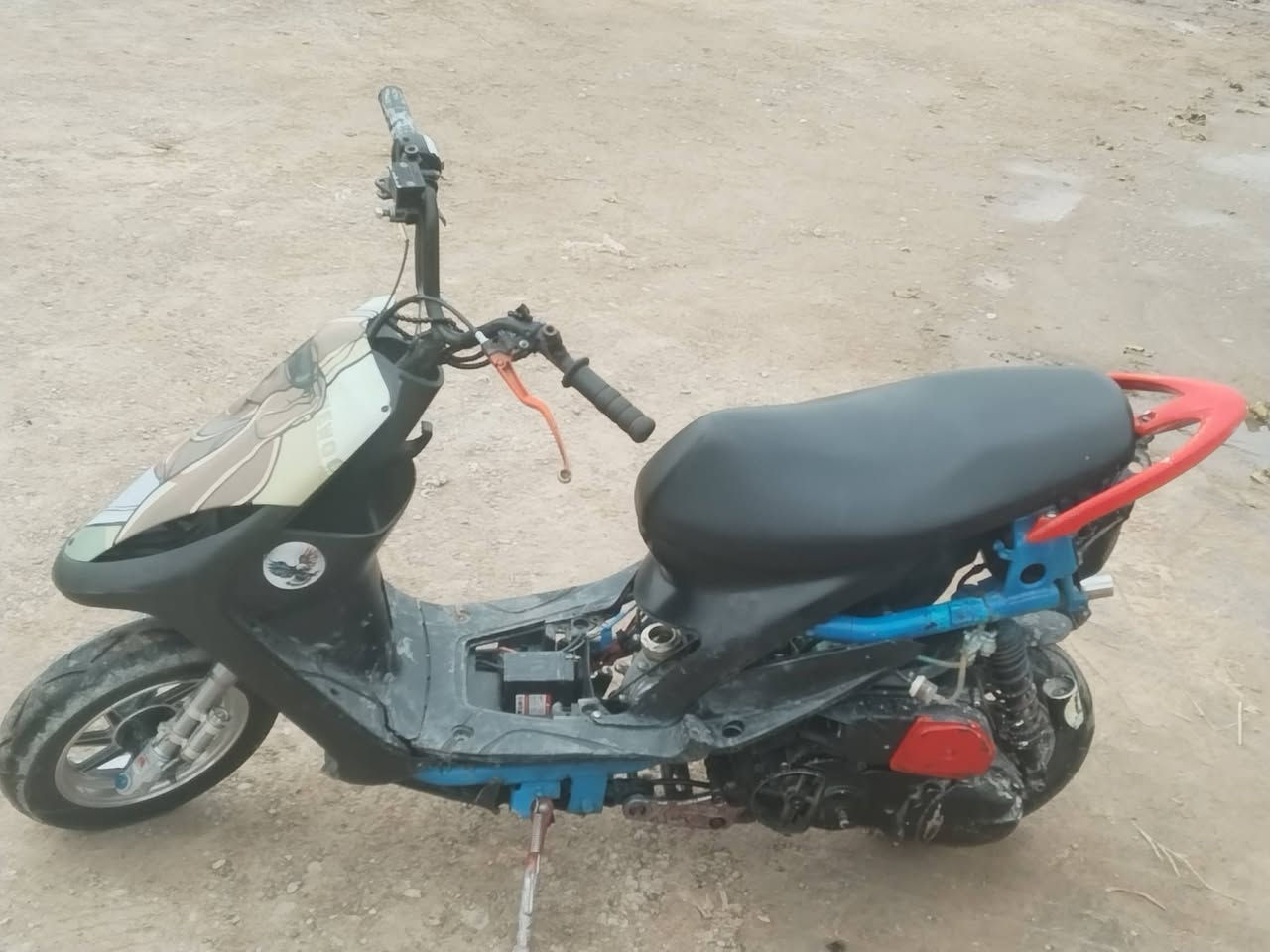 ماتور ماکس عدلە بوشە 55فول
نکرە سلف 
سعرە ٤۰۰بی مجال للتیبین
مکانی کرکوک بنجاعلی
رقم هاتف ***********
