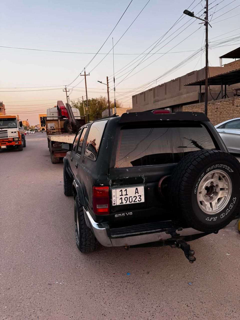 السلام عليكم 
تويوتا سورف للبيع 1995 ايسر بلاد 
مكينه 3000 محوره كير اوتماتيك السياره جاهزه نقص بس تبريد والباقي كله جاهز كهربائيات كلهة شغاله اي نقص ما بيهة هزه جديده رقم جديد سنويه لل 30 السعر 55 وبيهة مجال الاستفسار ***********
