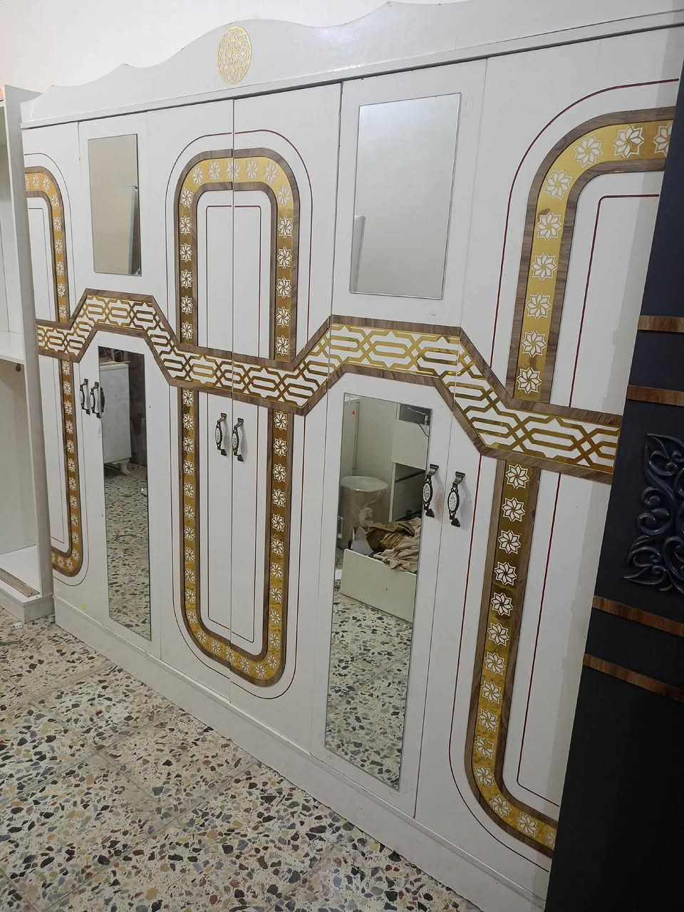 غرفة تركي 🇹🇷 مستخدام 5قطع  ✨✨
نضافه 90 💯
ابواب  💖
السعر 450 💖💸
مع شد🪛 ونقل 🚚  مجاني  داخل بغداد  محافظات بكروه


**إذا كنت صاحب هذا الإعلان وتريد حذفه لأي سبب، رجاءا أرسل رسالة إلى الدعم الفني**