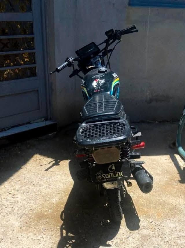 5.كير .. سونك موديل 24
محرك 200cc..

اوراق بغداد..

كله شغاله كهرباء وكلشي 

 انظف من لصورة تجي تفحصه وتروح ..

سلف وهندر 

السعر 700 وبيه مجال 

التواصل خاص ..المكان العزيزية


**إذا كنت صاحب هذا الإعلان وتريد حذفه لأي سبب، رجاءا أرسل رسالة إلى الدعم الفني**