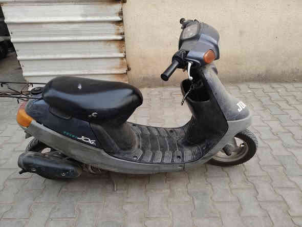 ياماها 3زروف ب350000الف وبيه مجال المو شراي لا يتعبني رجائا دراجه شغاله وكلشي ما بيه رقمي ***********
