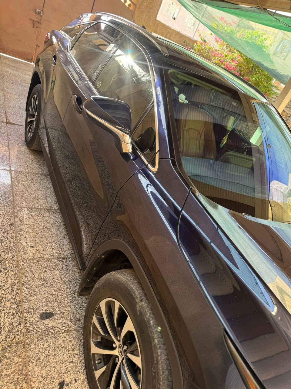 لكزس Rx 350 موديل 2021 للبيع
لكزس RX 350 موديل 2021 فول كامل كفالة عامة رقم اربيل لون كحلي 

داخل عسلي

• ٦ سلندر بانزين سعة المحرك 3.5 لتر 

• ماشية ٤١ الف 

• كفالة عامة

• فول مواصفات للاخير 

• فور ويل 

• ثلاث وضعيات قيادة 

المواصفات الداخلية :

 •  مقاعد أمامية كهربائية قابلة للتعديل بـ 10 اتجاهات و 3 وضعيات خزن 

 

•  تدفئة و تبريد للمقاعد الامامية و الخلفية 

 

•  مقاعد خلفية قابلة للطي 

 

•  نظام تحكم بالمناخ ثنائي المناطق

 

•  ستيرن جلد مع تحكم كامل مع تدفئة

 

•  فتحة سقف  

 

•  شاشة لمس

• ماوس تحكم بالشاشة 

• انارة داخلية لمس

• صندوق كهربائي   

 

•  نظام ملاحة مدمج 

 

•  نظام صوتي من 15 سماعة

 

•  دعم Apple CarPlay وAndroid Auto 

وAmazon Alexa

 

 •  فتح وتشغيل السيارة بدون مفتاح

 

•  مرايا داخلية ذات تعتيم تلقائي

• مرايا الجانبية مساعدة للاصطفاف 

 الأنظمة المساعدة والسلامة:

 

•  نظام التحذير من الاصطدام الأمامي مع 

كشف المشاة

 

•  نظام الكبح التلقائي في حالات الطوارئ

 

•  نظام التحذير من مغادرة المسار مع المساعدة في البقاء على المسار

 

•  نظام مراقبة النقطة العمياء

 

•  نظام تنبيه حركة المرور الخلفية

 

•  نظام التعرف على إشارات المرور

 

•  مثبت سرعة تكيفي

 

•  كاميرا للرؤية الخلفية

 •  حساسات امامي خلفي 

مواصفات اضافية : 

• عدسات زينون بلادي

• تخم تاير ميشلن 

• صيانة كاملة وكالة 

• السيارة بأسمي تحول بأسم المشتري

السعر ٣٧٠ ورقة بيها مجال 

للتواصل الاتصال على : ***********
