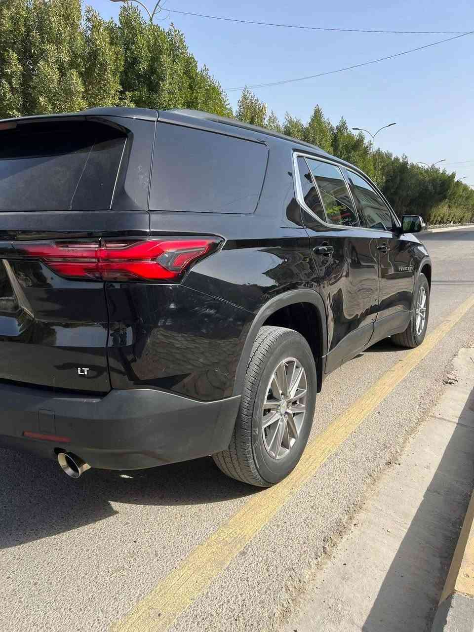 السلام عليكم شوفر لیت ترفلس موديل 2023 مواصفات Lt 2 معروفة
مكان السيارة ميسان 
مفتاح التشغيل بصمة وتشغيل عن بعد

3 قطع تبريد

5 بصمات ابواب

صندوق كهرباء

كشانات الامامية كهرباء

تدفئة بالكشنات

تدفئة مقود

ساید بريك بصمة

شاحن موبایل وایر ليس

مخارج UBS

رادار امامي + تحديد مسار

رادار جانبي نظام النقاط العمياء

اشارة بالمرآة

شاشة قاصة تدعم نظام الاندروي

کشافات امامية زنون

حجم الاطارات 18 انج ويل كب

محرك 6 سلندر 3600

عداد المسافات الحالي ٤٠ مايل

السيارة رقم واسط الجديد انكليزي

الضرر طخات بلصفحه والبنيد تبديل

ملاحضه ( لا يوجد حادث امامي بسياره البنيد تخريب يعني مبجوج بج ) صور الحادث موضحه بلمنشور دواخل سليمه 100/100 سياره جديده وخير من الله ما نقصهه شي

***********

جميع صور المزاد مرفقة بالمنشور السعر 220 بيهه مجال بسيط البيع شرط السونار
