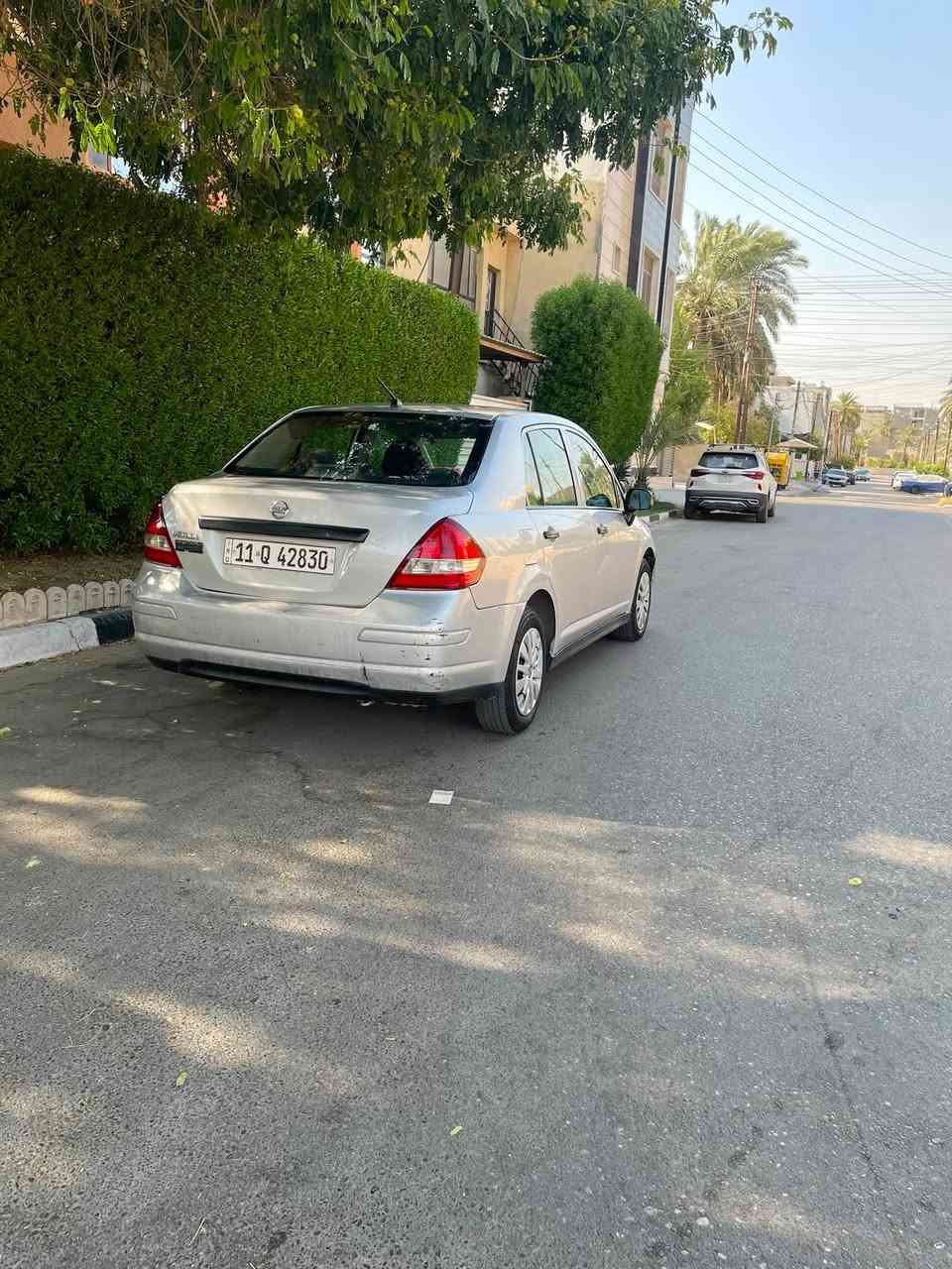 السلام عليكم
للبيع نيسان فيرسا 
موديل 2009 وارد أمريكي حادث جاملغ امامي بدون دواخل  
رقم بغداد دولي باسمي سنويه 2030
السياره بيها 3 قطع بدون دواخل 
السياره ماشيه 100 حقيقي 
محرك كير مكفولات 
مبدلهن ع ايدي 
محرك 1800
تبريد شغال
تخم تاير جديد 
صدر امامي خلفي جديد 
السعر 68 وبيه مجال ان شاء الله 
مكان السيارة بغداد حي الجامعه 
***********
