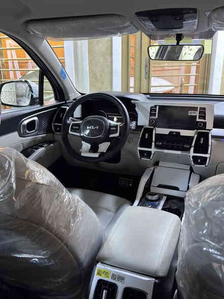 السلام عليكم
سورنتو موديل ٢٠٢٣ ماشية ١١ الف مكفولة كفالة عامة 
ضمان المجموعة الدولية 

ستة سلندر 
كير موس 
هند بريك بصمة 
جنطة كهرباء 
كشنين كهرباء 
كشنات جلد 
ترحيب 
ثلاث قطع تبريد 
سبعة راكب 

رقم بغداد 
بأسمي تحويل ثاني يوم 
مكان بغداد 

الأستفسار ***********
