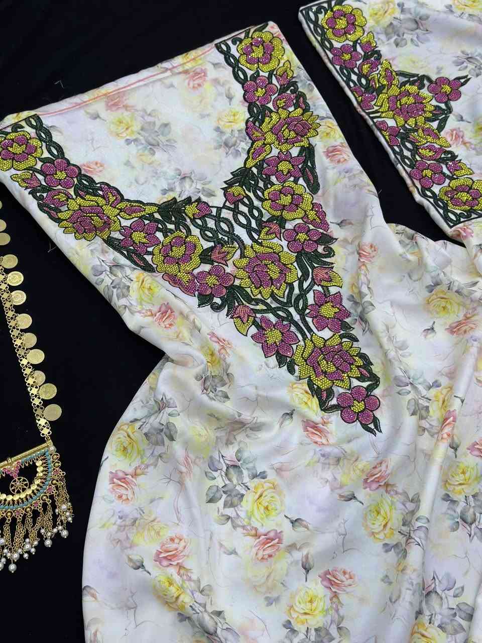 کۆڵیکشنی نوێی ڕەمەزان و جەژن✨💞
قوماش حەریر - نەدووراون 
بۆ نرخ مەسج بنێرن


**إذا كنت صاحب هذا الإعلان وتريد حذفه لأي سبب، رجاءا أرسل رسالة إلى الدعم الفني**