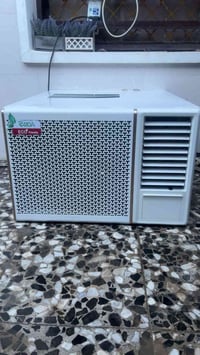 وافق ادمن  مكيف توسوت طنين فعلي الطويل مو الابتر نضافه فول ١٠٠٪ غاز ٤١...