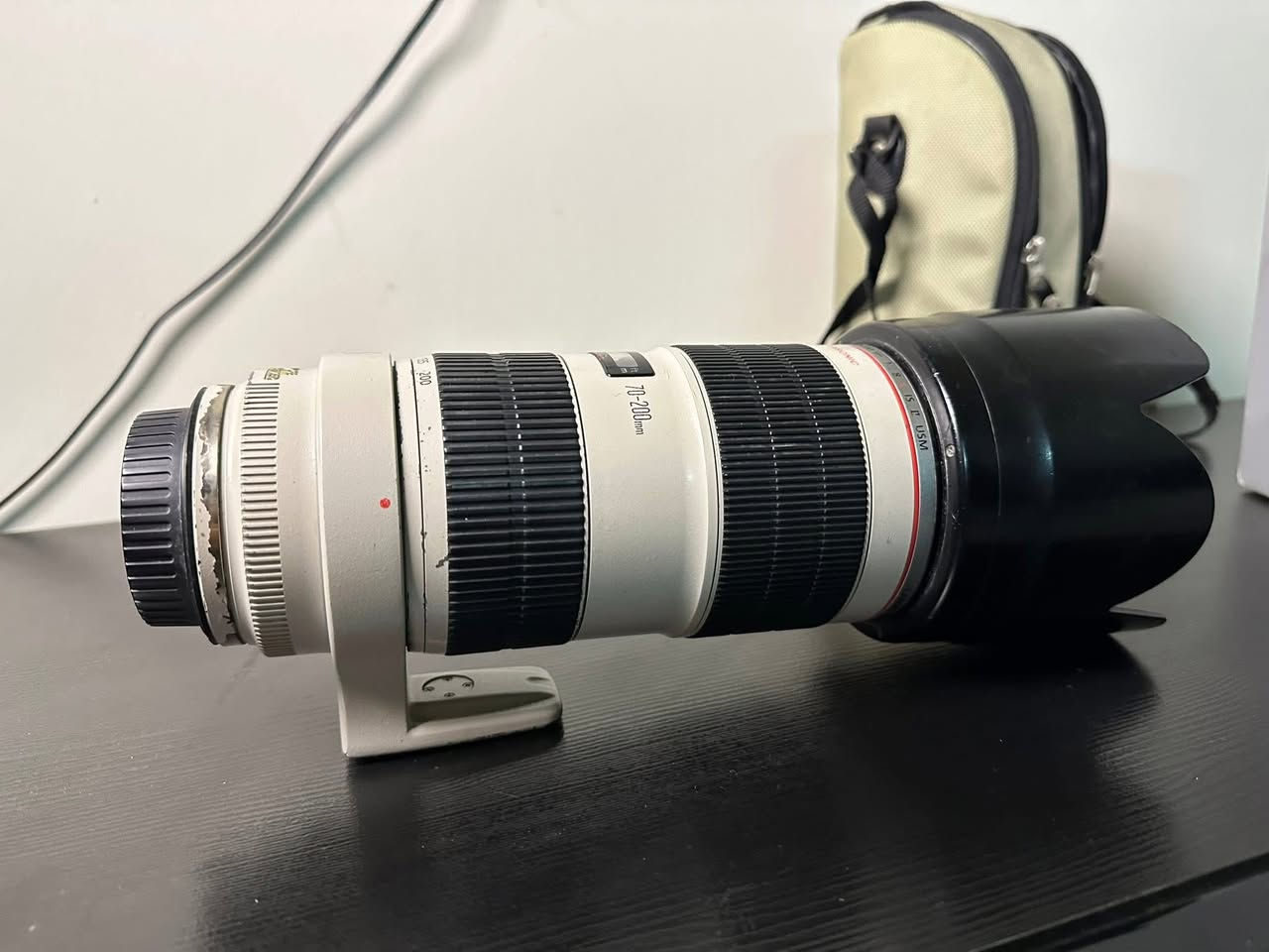 عدسة كانون 200-70 دبل ستبلايزر f2.8 الاصدار الثاني السعر 800 مكاني البصرة توصيل موجود ***********
