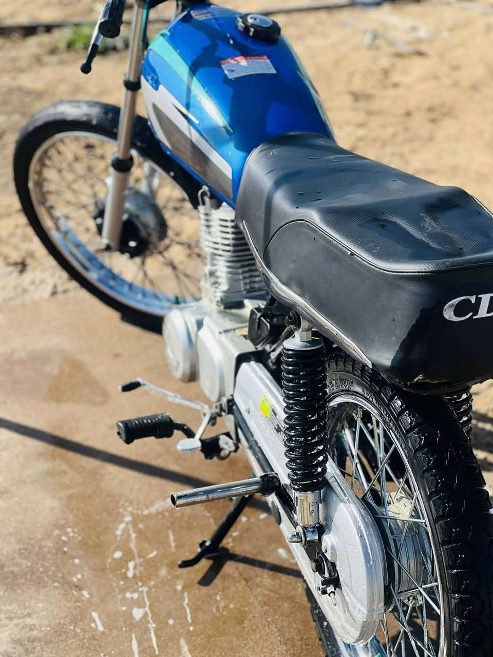 رابيدو حربي واحد ع واحد 26تعمير للبيع وين ليدور فصله وينه ليدور شلعه كله موجود حجي سعر550وبيه مجال الشراي اذا ماتشتري لا تكسر بحلال ناس متواجد.فيس وهاذ رقمي اليحب يتصل*********** مكان كربلاء عمود 1162طريق كربلاء نجف #الكل
