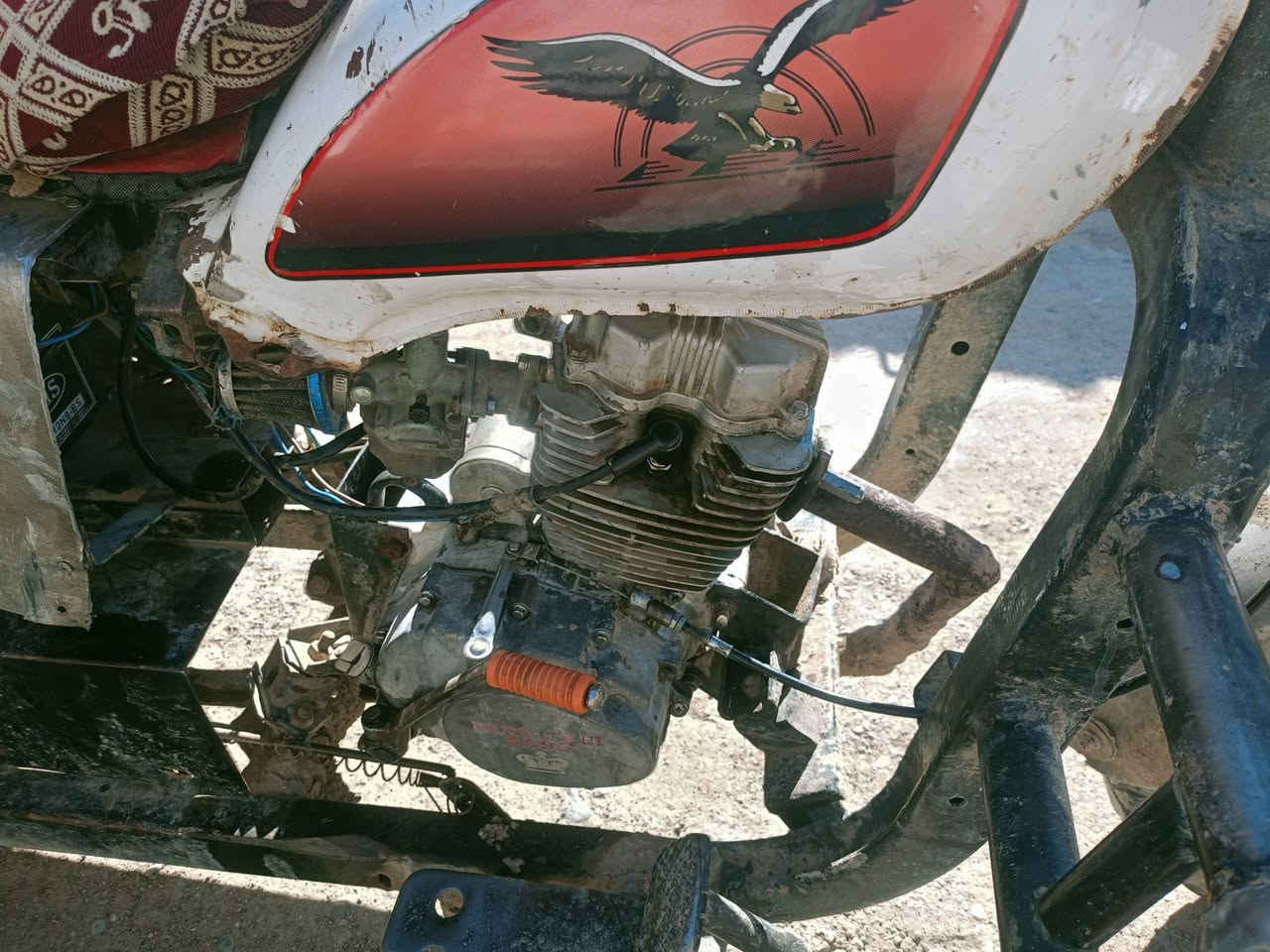 سلام عليكم ستوته للبيع ستوته نضيفه سلف نكره هندر كلو شرط كهربائيات شغاله بس البودي بي خيسان شويه بس يتعالج السعر 500وبيه مجال الرقم ***********والخاص مفتوح المكان قريه السفينه جنوب الموصل
