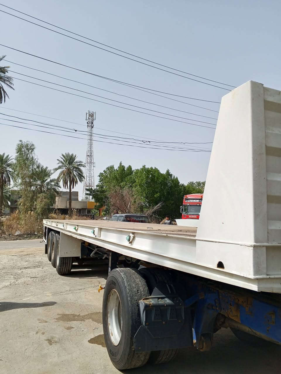 سلام عليكم سكانيا الفينيه انجكتر خطين تدفه تبريد تحويل مباشر سياره جاهزه للعمل راس وعربانه تخم تاير راس وعربانه 150$وبيها مجال حك جيه ملاحضه سياره راعيها بنجف ***********
