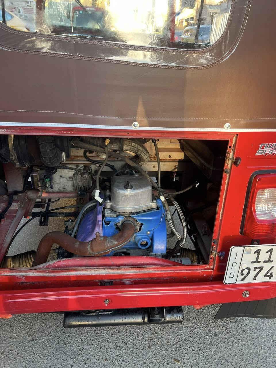 سلام عليكم تيكتك  للبيع موديل 18رقم بغداد انكليزي شرط التحويل  السعر 5 او نص او بيها مجال مكاني الشعب شارع الصحه رقم ***********
