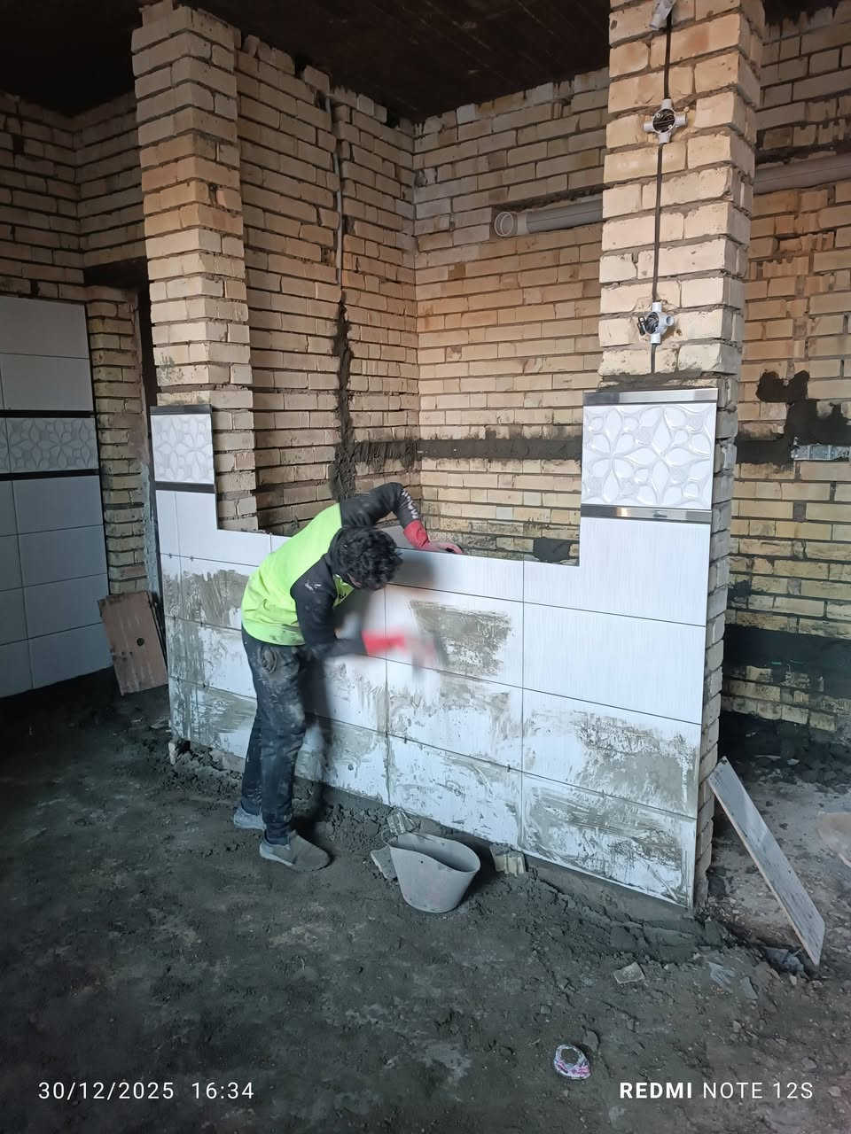 اعمال اليوم كادر صادق للسيراميك 

للتواصل واتساب او الاتصال على الهاتف 
***********
او مراسلة البيج
