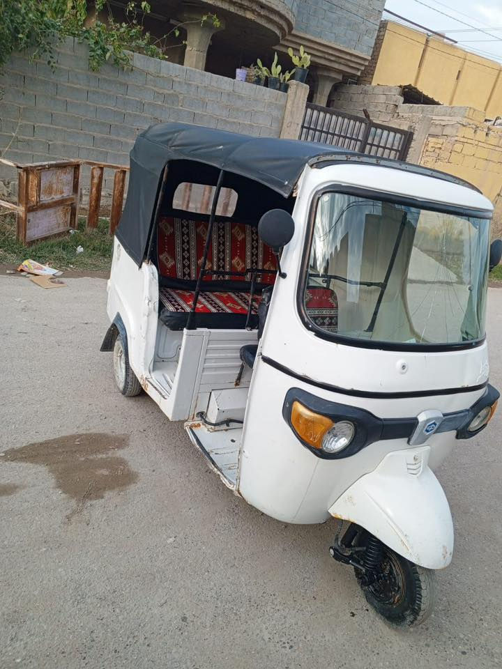 السلام عليكم تكتك بياجو موديل 2018 محور اي في اس موديل 25نضيفه  وكولش جاهز بيها كبل لشارع اوراق كامله اصولية وصل معرض بيها  سعرهـا 2750 بيها مجال قليل  موجود اتصال فقط ***********
