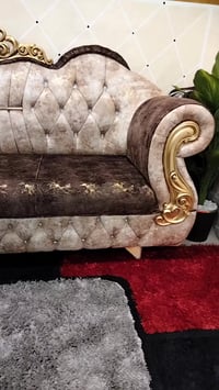 للبيع ديوان 7 أمتار ونص خشب عراقي 5 قطع 10 مقاعد سفنج ضغط عالي  السعر ...