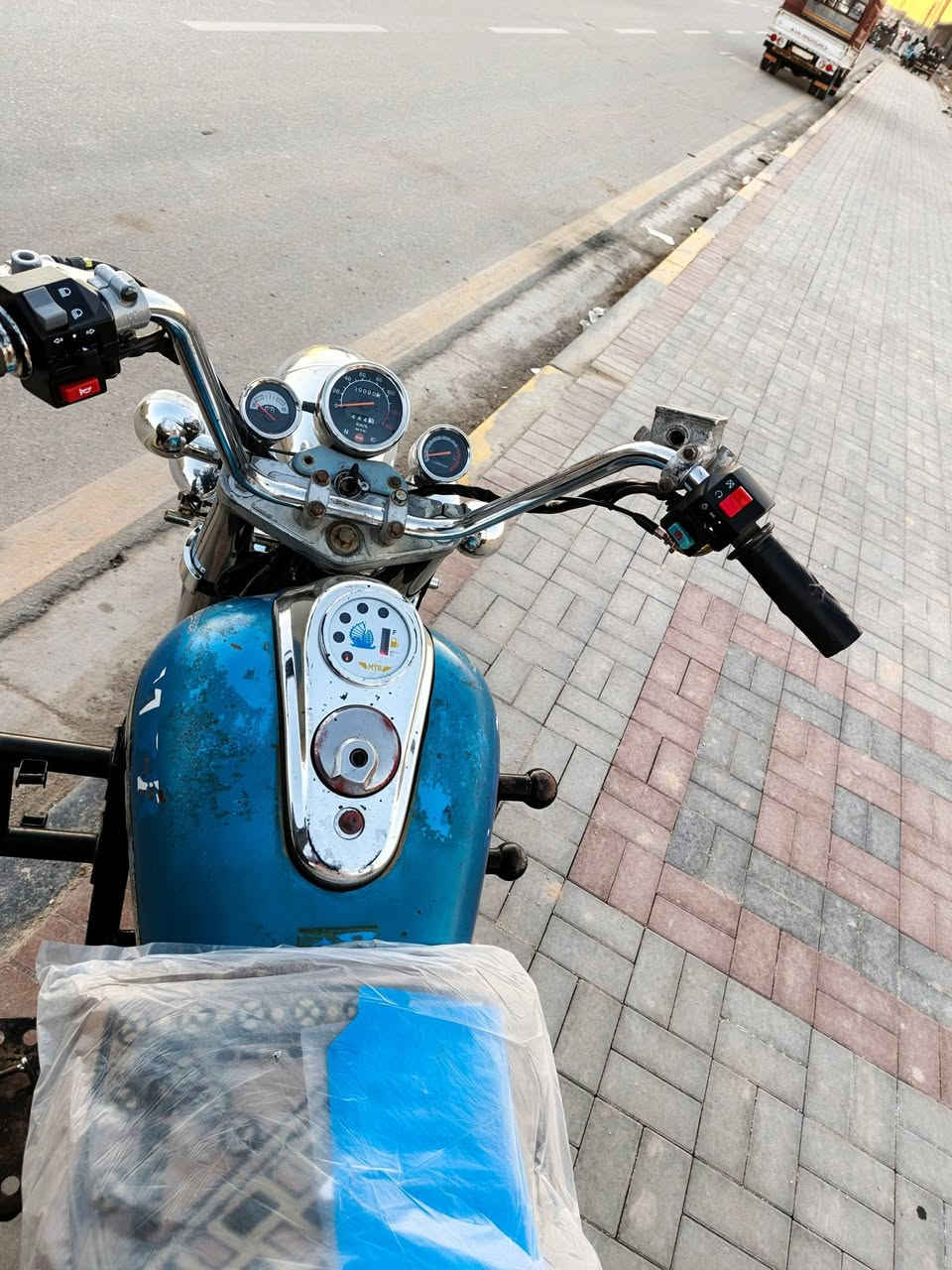 اقررره المنشور قبل لا تتصل
سلام عليكم MTR للبيع موديل 2015 تعمير 25 اووراق اصولي  ركبه كفاله مكينه جبرين 25 مقدم جديد و دبلات 25 اكسن جمره مقفل  تايرات جدد جوبلس بدي كلشي مابي نكره سلف دبلات جديدات شغاله كهربائيات كله جديد وشغال مكاني (( الرميثة)) رقمي ***********
