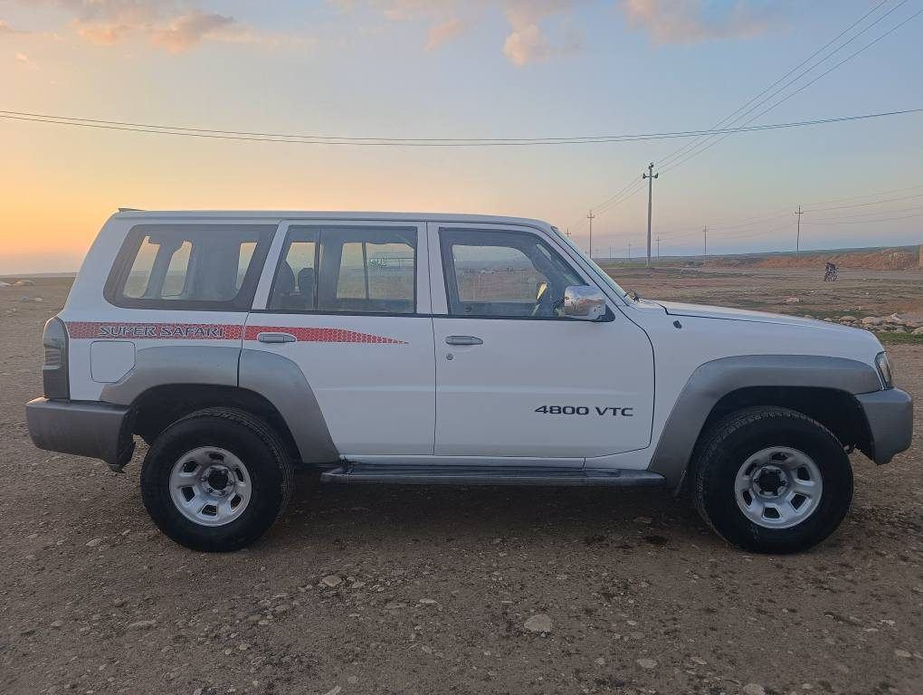 ***********پاتڕۆڵ 2008مزایدە مەکینە 4500گێڕومەکینەوئەکسل ودەبڵ ئەکسل و شانسی بەشەرت بێدەعم بێ لێدراو سعری 78گڵاویەک تۆزێک مەجال ***********ناونیشان چەمچەماڵ أربيل, العراق
