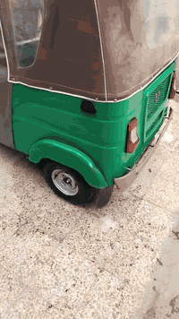 تكتك باجات ٢٢ شهر ١١ للبيع بيها ضربه جوه البك لايت السعر ٨٨٠٠
للاستفسار الاتصال على ***********
