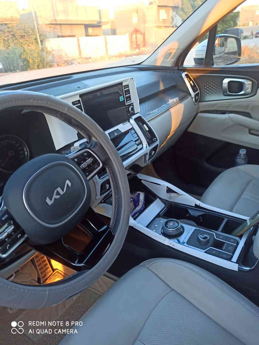 السلام عليكم
سورنتو 2023 للبيع
السيارة مكفولة كفالة عامة من الصبغ والضربة والتبديل والبارد والشخط والرصعة والتكحيل حتى الدعاميات 
ماشية 21 بحالة الوكالة زيرو
فول 1/1 عدا البانورما
كير ماوس 
سايد بريك بصمة
6 سلندر 
بصمة
7 راكب 
كشن جلد
كشنين كهرباء 
4 كامرات
وباقي مواصفات السورنتو المعروفة
السعر 307 وبيها مجال
مكانها بابل حلة
***********
