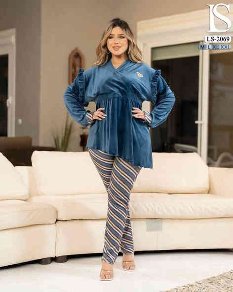 وصل الجديد...

تراك نسائي قديفة موديل راقي جدآ قماش درجة اولى🦋

متوفر بقياس M/L/XL/XXL

سعر ٢٢ الف

ويوجد توصيل مجاني داخل كربلاء

للتواصل ***********  وتساب
