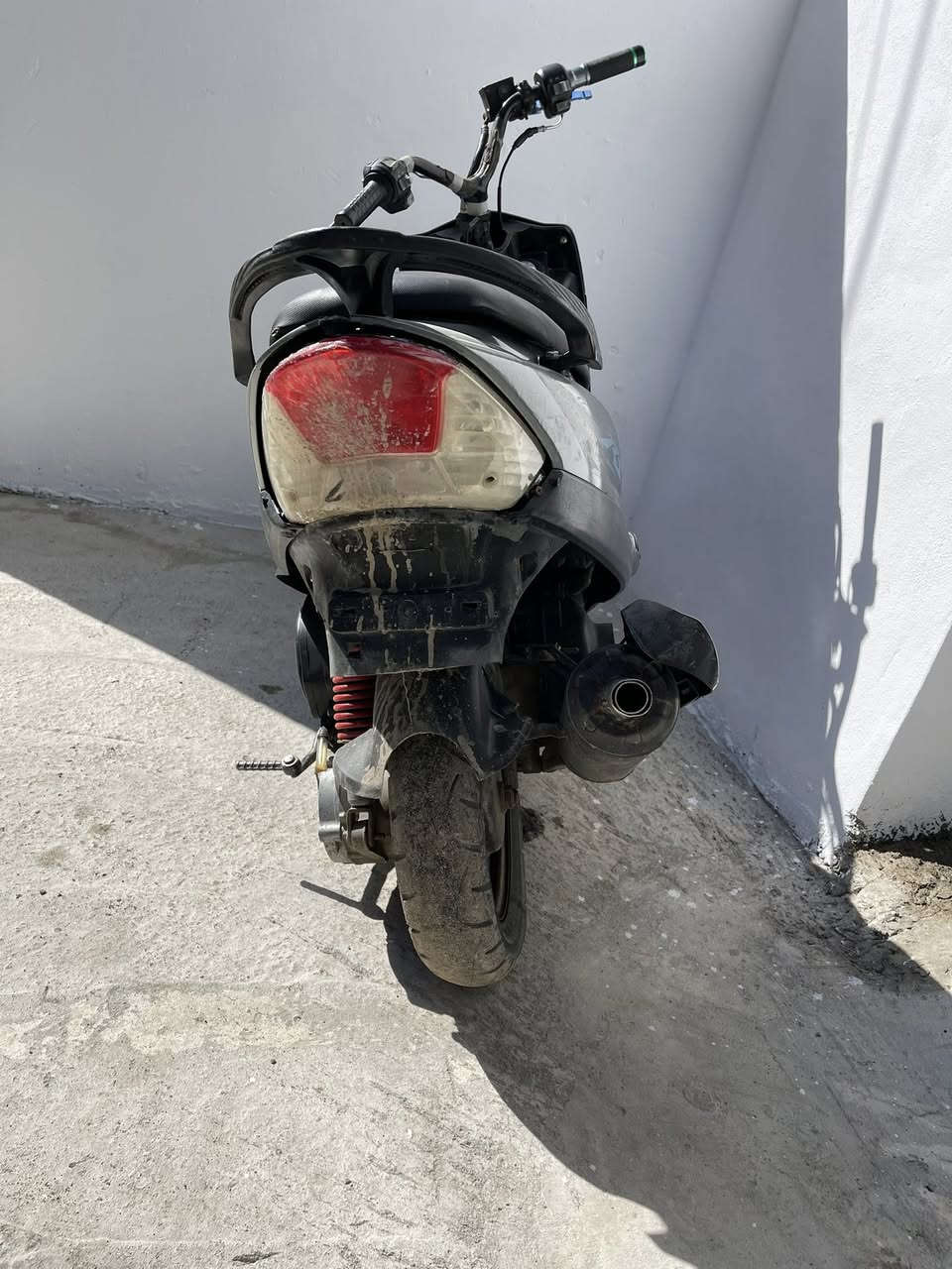 دراجة ماكس للبيع جاهزة من كلشي نقص سلف فقط بوشة ٥٥ هندر واحد ضفيرة جديدةً بيدي بدلتها جاهزة مجهزة بيع فقط العنوان بعقوبة المنجرة هاتف *********** السعر ٣٢٥ بيها مجال
