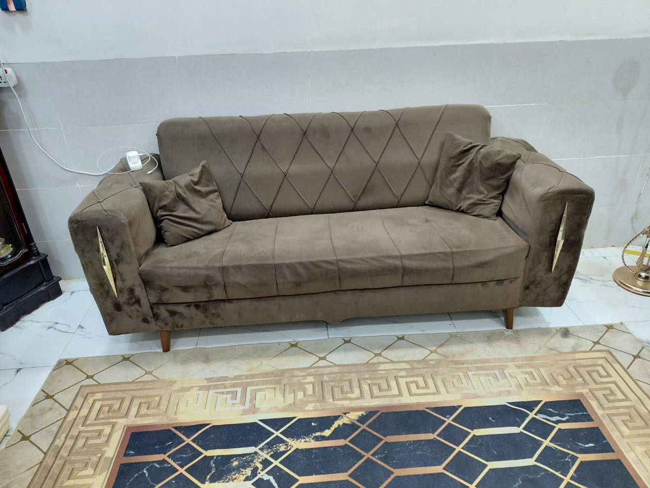 السلام عليكم
تخم مستخدم للبيع ٧ مقاعد العنوان الشعب 
للاستفسار متواجد على فيس


**إذا كنت صاحب هذا الإعلان وتريد حذفه لأي سبب، رجاءا أرسل رسالة إلى الدعم الفني**